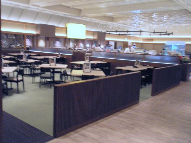 まだ、あまり、人がいません。<br /><br />チャンス、チャンス…？