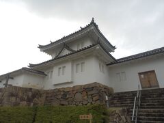 2回櫓も復元されており彰古館となっている．
糸井文庫の錦絵資料が展示されているそうだ．