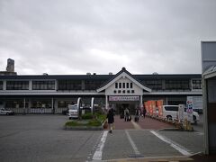会津若松駅に再び戻ってきました。
さぁいよいよ飯盛山に向かいますよっ