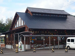 更に熊野街道を南下。
20分足らずで更に道の駅「紀宝町ウミガメ公園」がありました。
せっかくなので寄り道。