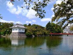 小田原城　

駅から徒歩１０分