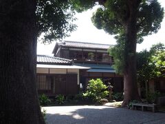 清閑亭

貴族院副議長・侯爵黒田長成の別邸

黒田官兵衛の子孫