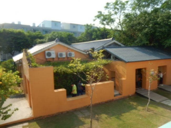 徳記洋行の2階から眺めました