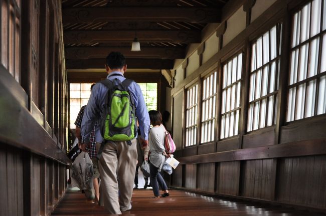 厳かな感じがします。