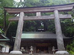 帰りに立ち寄った、309号線沿いにある丹生川上神社下社。
雨乞いの神様として有名です。