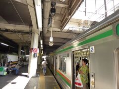 終点宇都宮駅到着
乗換です。
東北本線黒磯行き　09:32→10:23
乗換２分で、しかも乗り換える電車が短く、次の停車位置が乗ってきた電車の先頭よりでした。
かなり混んでいて矢板までは立っていました