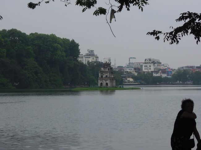 亀の塔が見えます。