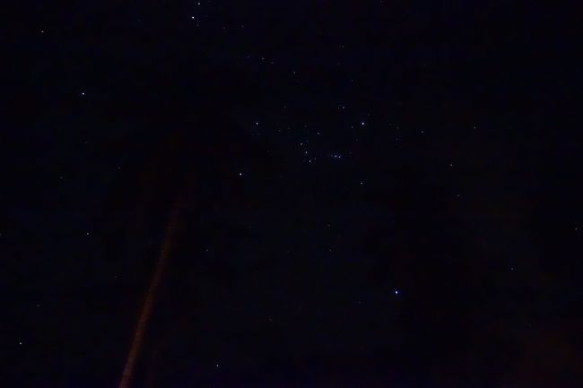 夜空<br />星の数が違います