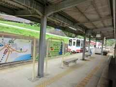 11:27
三陸駅で釜石行きと列車交換をしました。