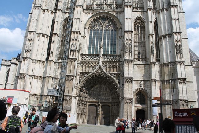 ベルギー、アントワープ大聖堂正面