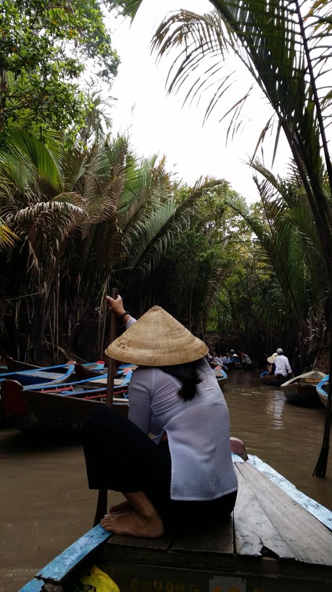 二日目はメコンデルタとクチトンネルのツアーに参加しました！