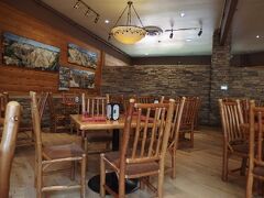 そのZion Lodgeの２階にあるレストラン Red Rock Grill （レッドロックグリル） でランチタイム！
