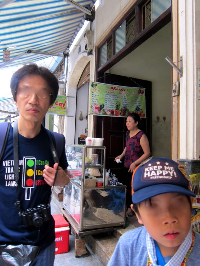 2日がかりで見つけたプリン屋さん。<br />カフェでプリンはなぜ置いていないのでしょうか。<br />こんなにプリン一つに苦労するとは（笑）