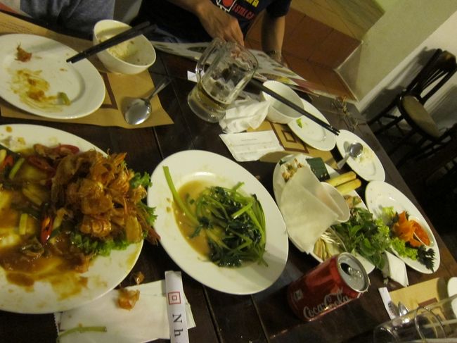 お味の方は、昨日の方が美味しかった。<br /><br />本日もスコールあり。