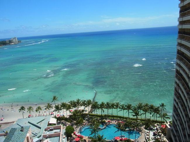 濃淡いろんなブルーに癒されます。ずーっと眺めていられるな。