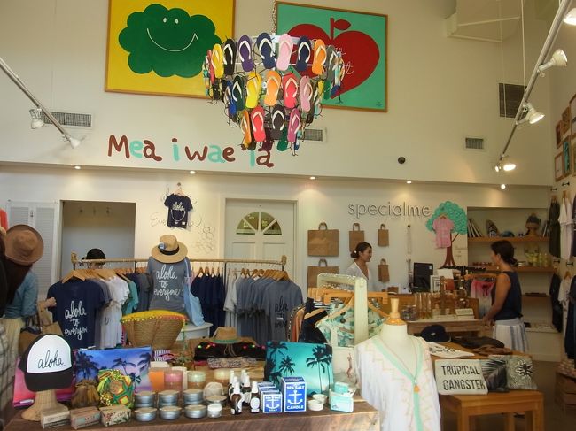 写真を撮っていいか聞いたら、快く承諾してくださいました♪　<br /><br />Tシャツはメンズもあります。