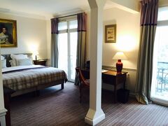 今回利用したのはホテルブライトン。

チュイルリー公園の目の前にあります。

あ！ホテルエントランスの写真、取り忘れました。。。