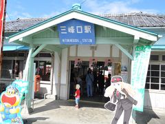 駅舎もレトロ。というかこの秩父鉄道の駅舎はどこもこんな感じで昭和感バッチリ。ただ、熊谷駅のトイレがガタガタだったのは直していただきたい。