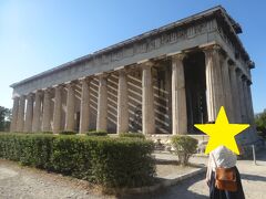 パルテノン神殿の丘から見えたヘファイストス神殿。紀元前5世紀頃の建物だそうです。築2500年か〜。こんなに完璧な形で残ってるなんてスゴイ。