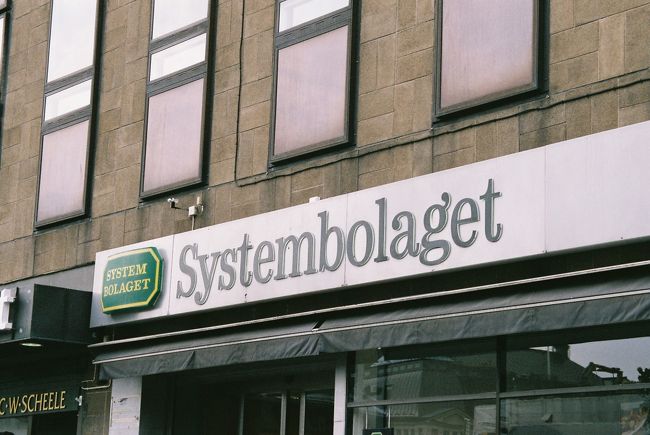 お酒好きにはたまらないSystembolaget<br />見たことのないビールがいっぱいありました<br />買ったビールの写真撮っておけばよかった…<br />購入の際、ハワイのようにＩＤの提示を求められました