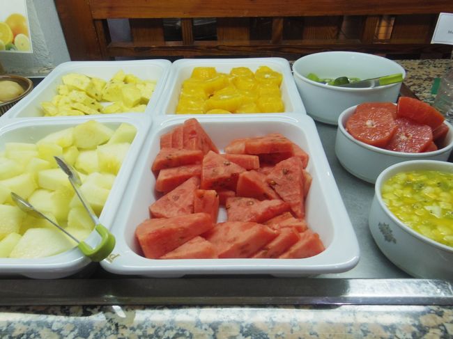 ほら、左下にメロンあるし。