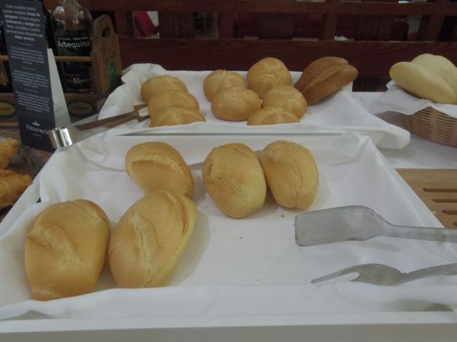 パンは、少しだけトーストにして。