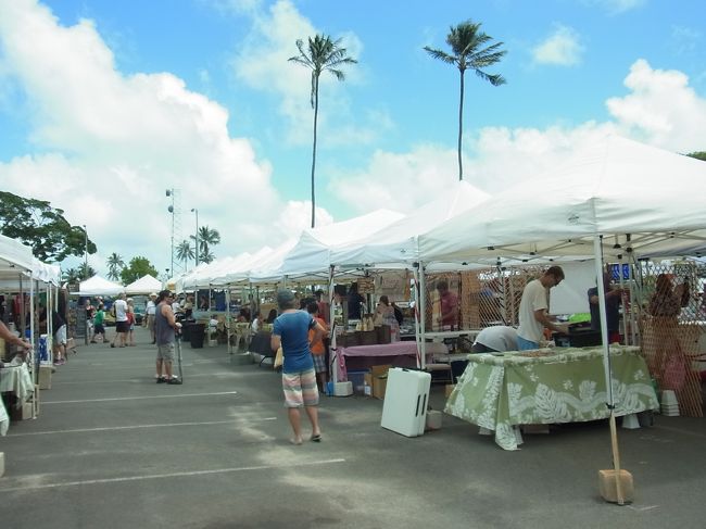 やったーー！ まだやってた！（ゼーゼー…）<br /><br />息を切らしながら、お目当てのお店を探します。