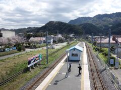 鋸山アタックは、山の反対側から行うことにしました。浜金谷駅からJR内房線に乗って1駅移動します。
