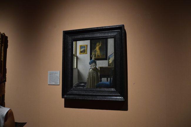 次は北東に進んでナショナルギャラリー。ここは以前に来たことがあるので、好きな絵をもう一度簡単に見て回る。入場料は無料。<br />これはフェルメール。周りに人もいなくてゆっくり見れた。