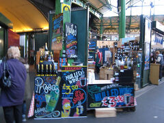 バラマーケットに到着〜。
薔薇じゃなくてBoroughマーケット。

沢山の食べ物や屋台飯があります。