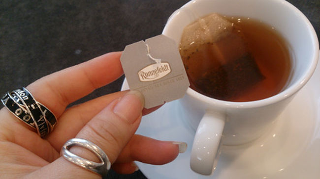 ロンネフェルトさんとこのお紅茶でした。<br />