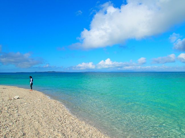 時々太陽が雲に隠れたり。<br />やっぱり太陽が出ているときの方が海が綺麗。