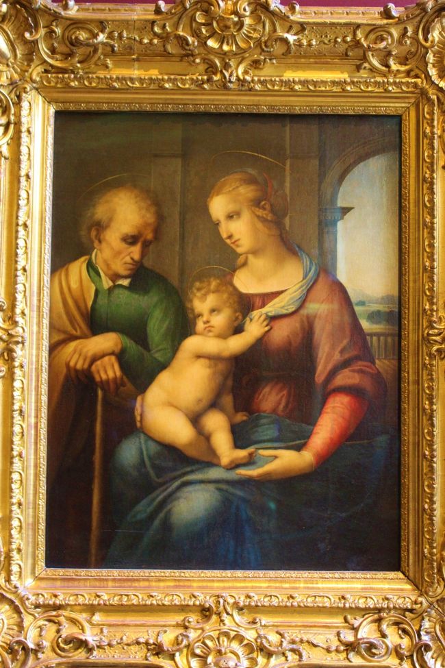 1483年のラファエロの作品<br /><br />聖家族