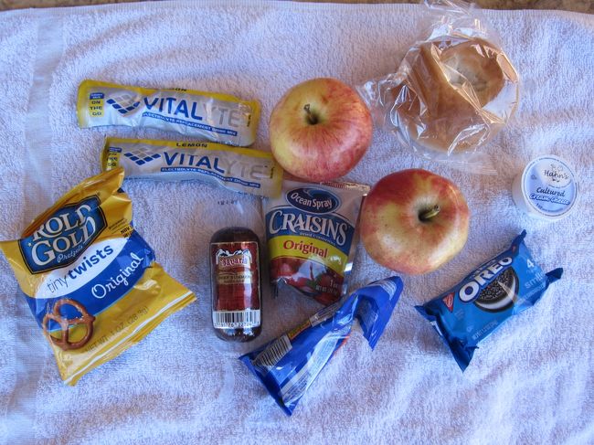 お昼用のランチパックです。<br />結局、頂上の着いてから食べました。