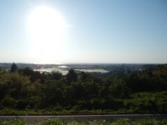 帰途の北陸道有磯海サービスエリア．
太陽が眩しい．