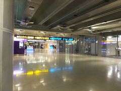 ８月１６日
バンコク・スワンナプーム空港に着きました。