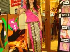 ２００７年１２月２８日

マッサージ後、優子さんの見送りをうけ・・・