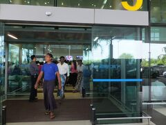 ２００９年１月６日

バンコクへ向かいます。