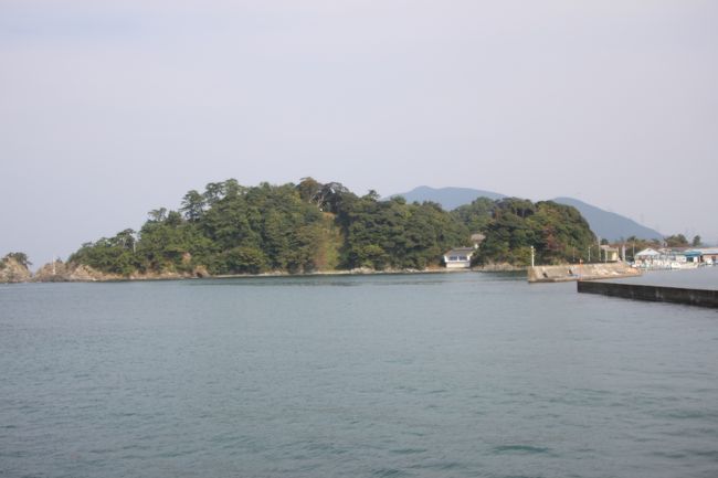 港の方をみる。