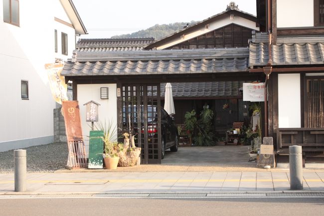 その後はひたすら小浜へと車を進める。<br />この辺りのはずだけど、わからないのでぐるりと一回りして、電話をかけたらさっき通り過ぎたここ