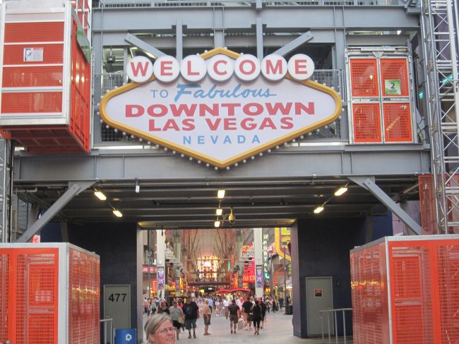 フリーモントの入り口にもこのような看板があります。