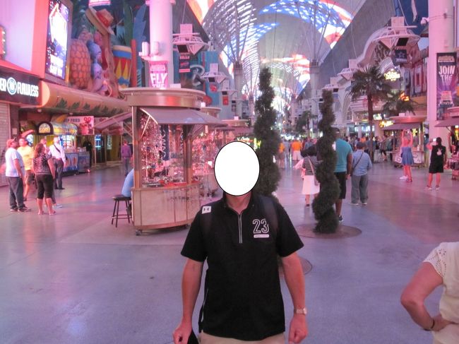 このアーケードがダウンタウンのメインストリートです。