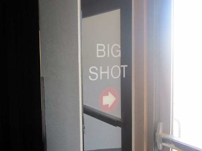 そとに出てビッグショットをします。