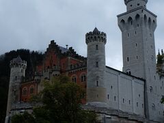 ３０分ほど歩いたでしょうか、ようやくノイシュヴァンシュタイン城です。