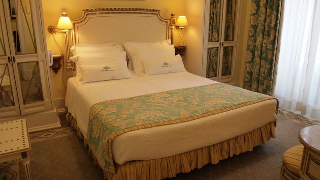 ベッドルームはこちら。