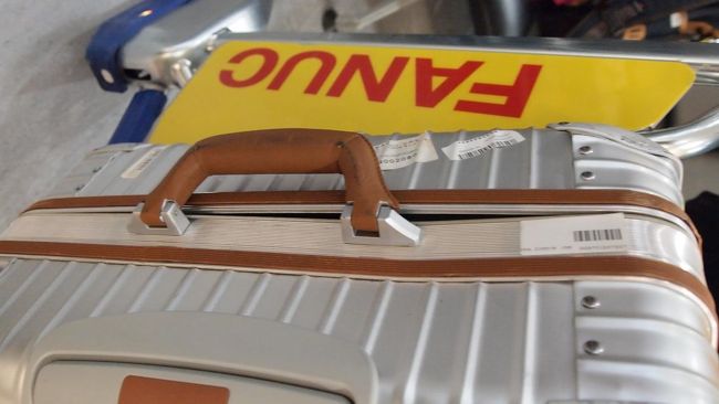 そしてこの旅最後のトラブル…！！<br /><br />スーツケースが壊れる…。<br /><br />まだ買ってから1年しか経っていないというのに。<br />保険が降りて無事に修理できました。<br /><br />ちゃんちゃん。