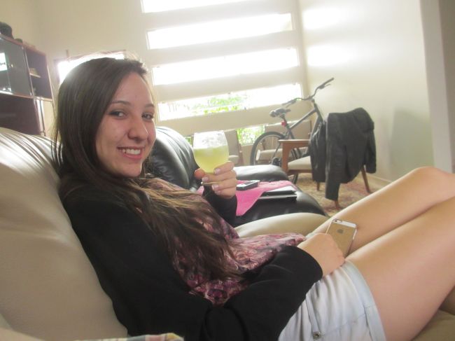 僕が呑んでたカイピリーニャをパクってお楽しみ中