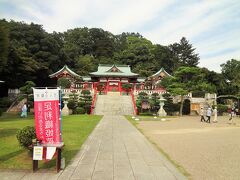 渡良瀬橋からも見えた織姫神社は、縁結びの神社としても知られています。
足利織物の守り神として、1705年に創建されました。