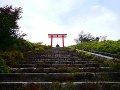 まずは駒ケ岳ロープウェーで駒ケ岳山頂へ。

箱根元宮神社へ参拝します！

実はこの後、点検のためロープウェーが運休
翌日は強風のため、運休だったようです。

三社参りしようと思っていたので、このタイミングで行けて良かった♪♪