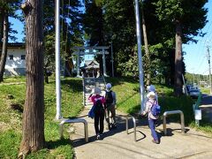 甲神社に着きました。